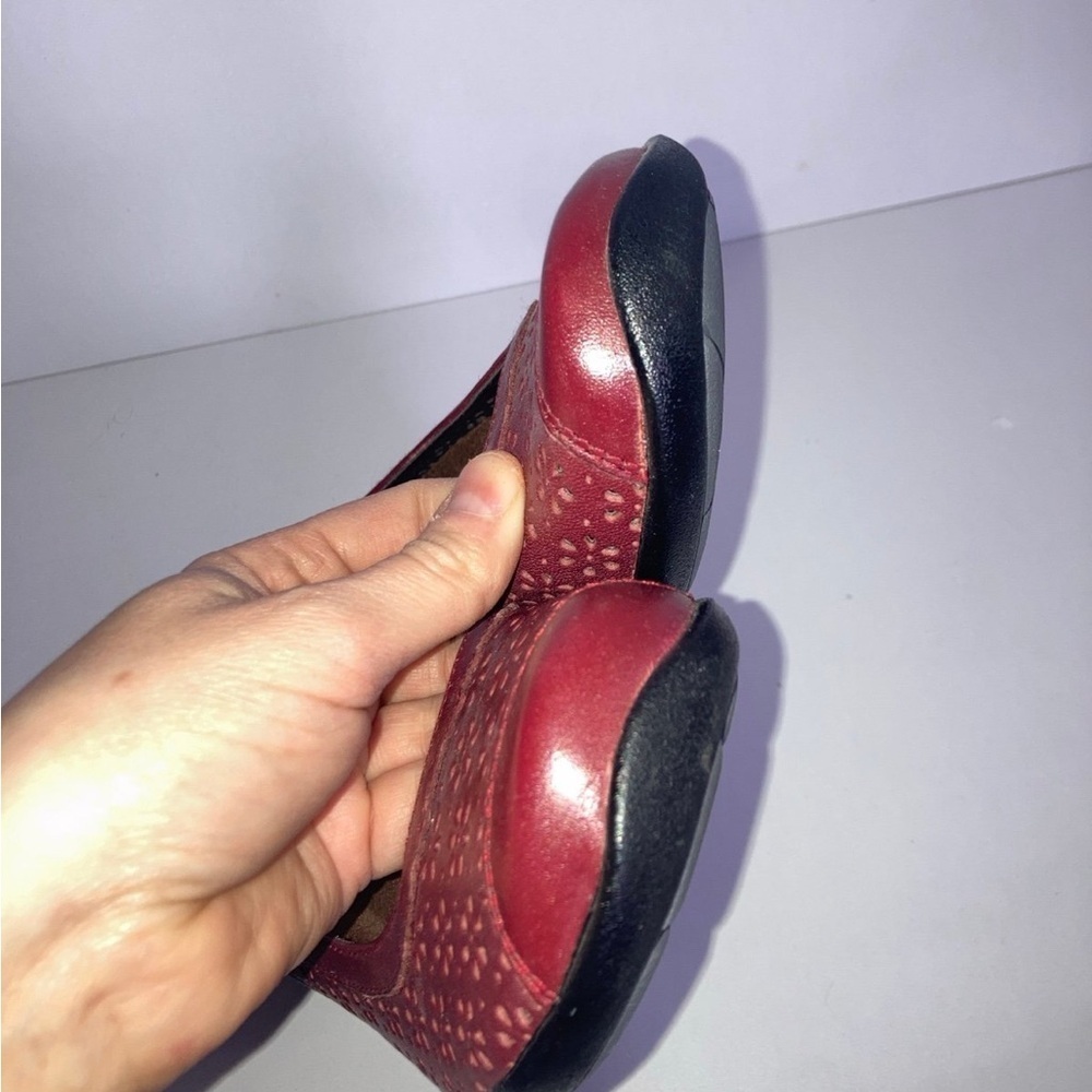 Hush puppies red loafers Women's size 9N Red Leather Flats upper leather - Picture 7 of 8